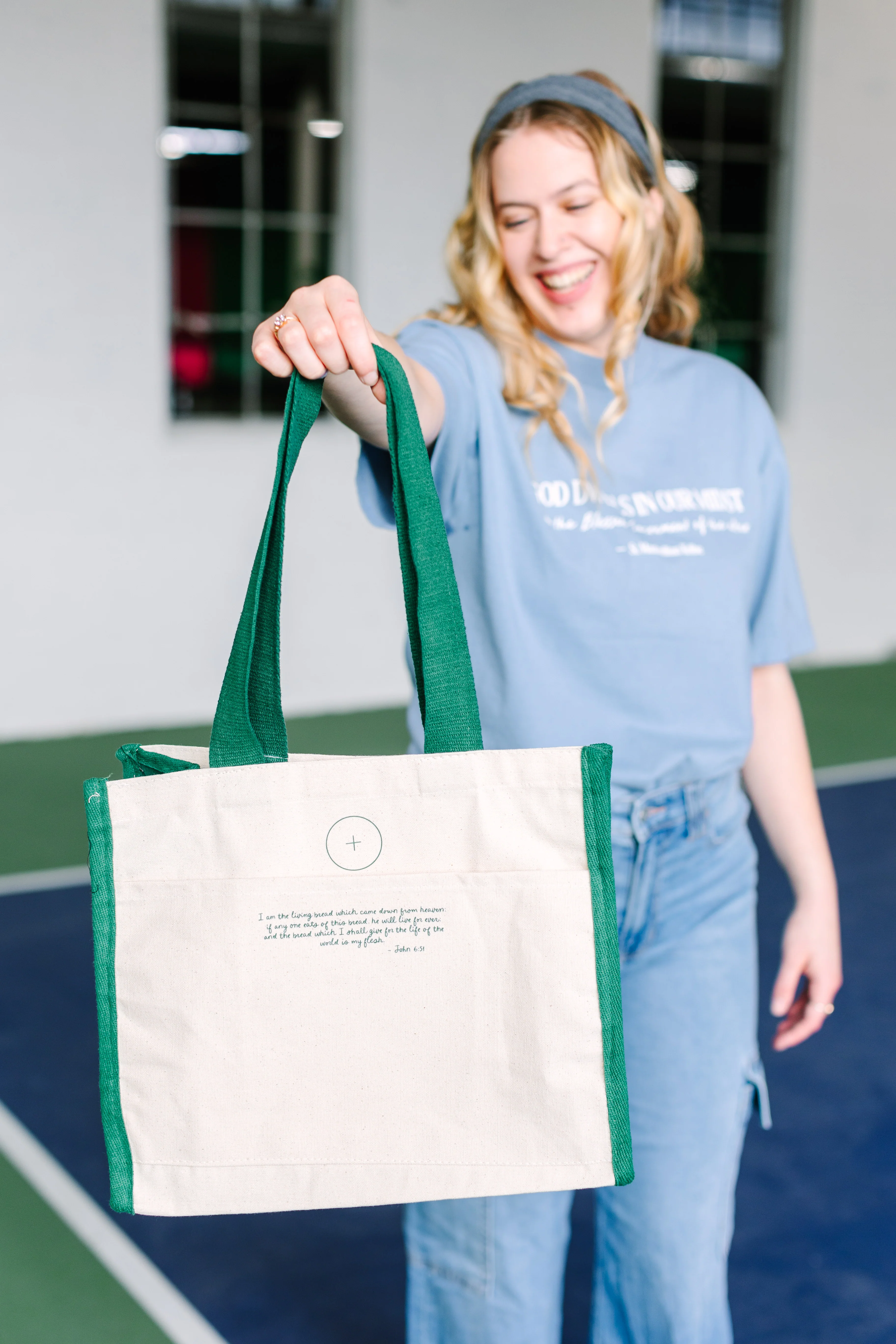 John 6:51 Tote Bag - Image 4
